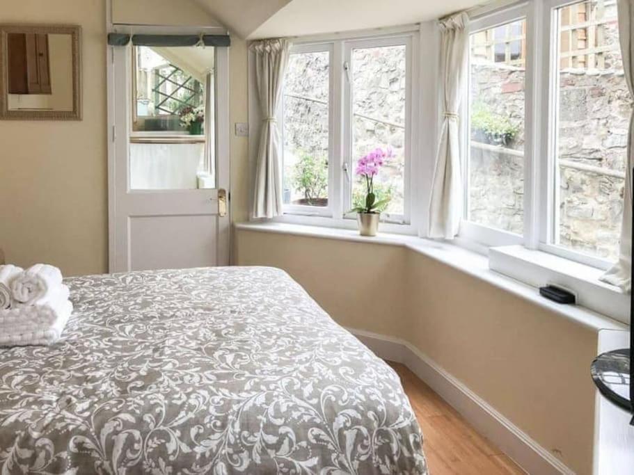 Lyme Clifftop Hideaway Lyme Regis Buitenkant foto